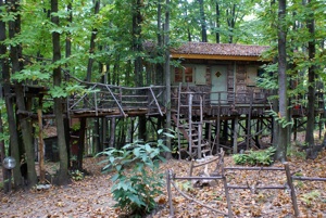 Tree house in Sacred Woods, Damanhur 2