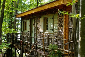 Tree house in Sacred Woods, Damanhur